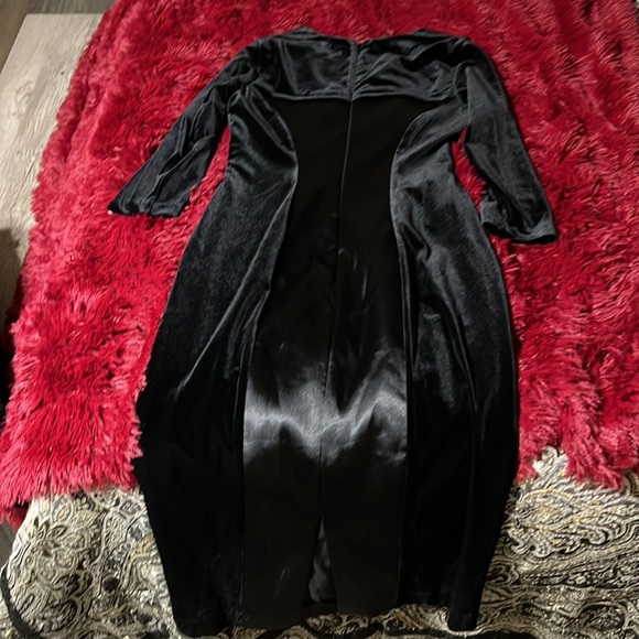 Eva Mendes for NY&co, black satin and velour sheath dress size 0 - Picture 2 of 3